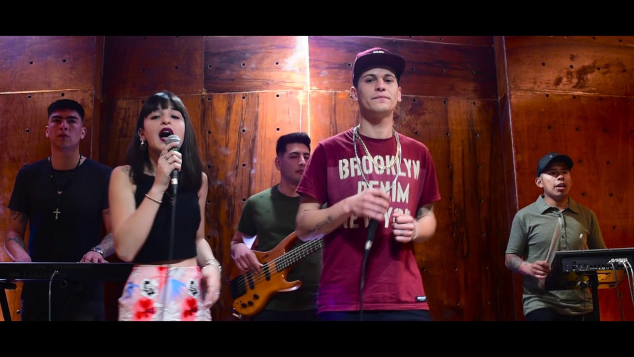 Vas a Quedarte - Oriana