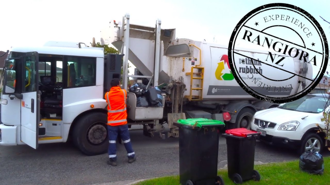 Urban Rubbish/Garbage Truck, Bins + Bags. Rangiora New Zealand | NZ Rubbish Trucks Goes Travelling!