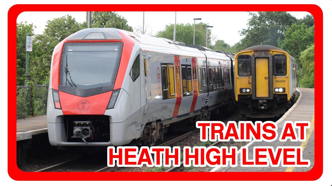Trains at Heath High Level railway station (29/06/2023)