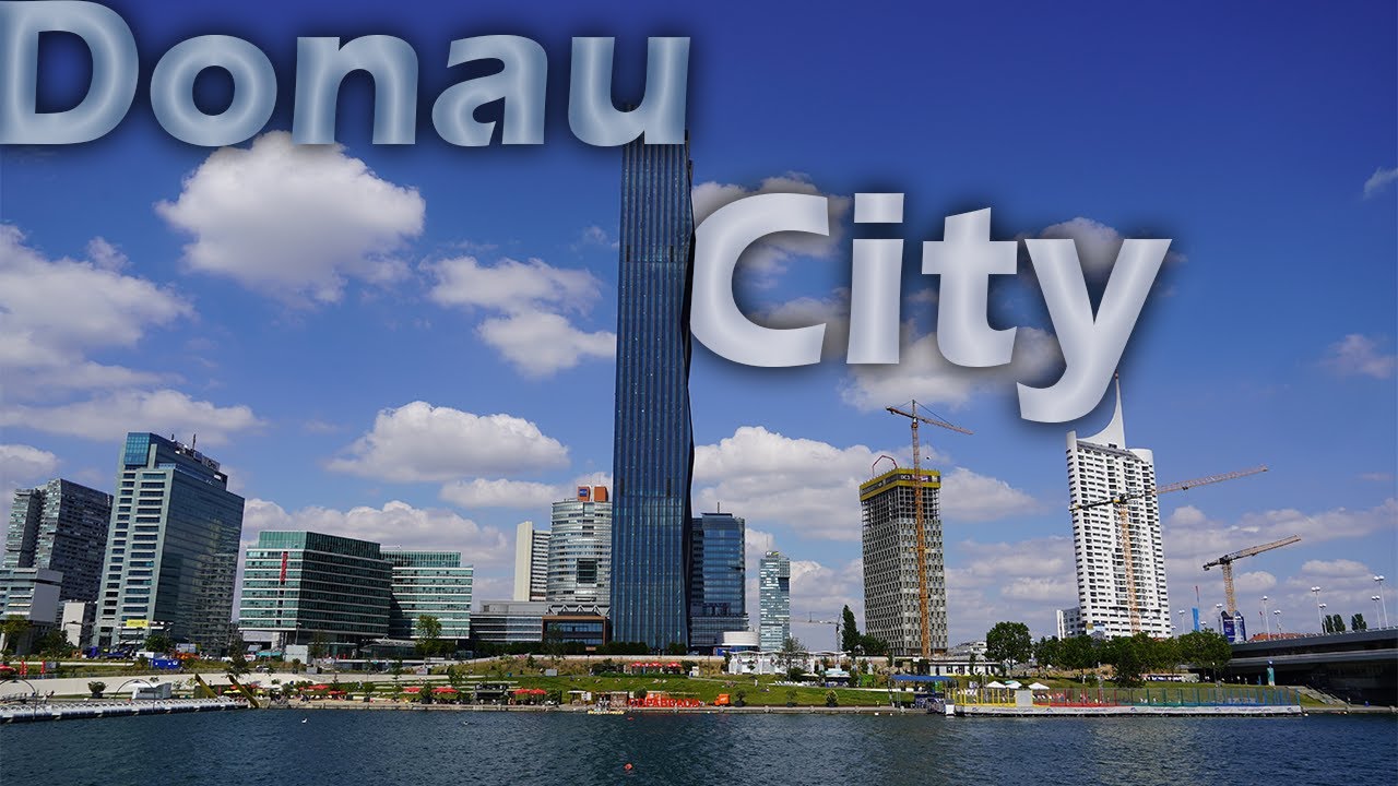 Die Donau City - Wiens Skyline auf der ehemaligen Mülldeponie