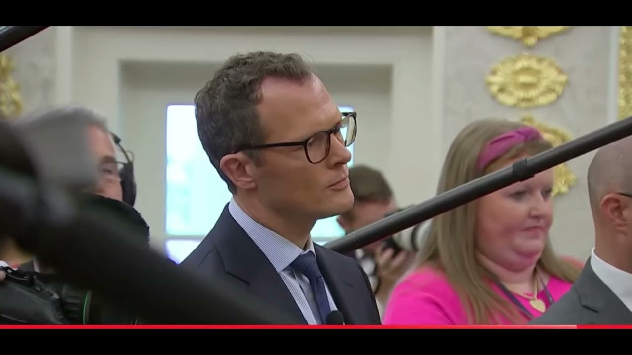 Trump appeared tired or briefly sleepy during the meeting,