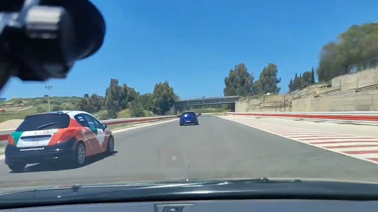Fk2 type r vs Golf R racalmuto