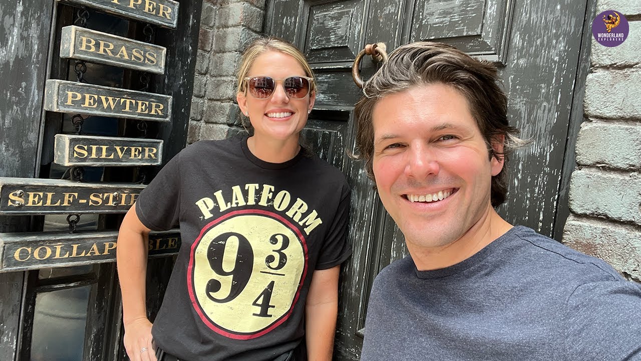 Universal Studios Florida: New Updates, Minions Cafe, Villain Con, Jurassic Park Adventure!