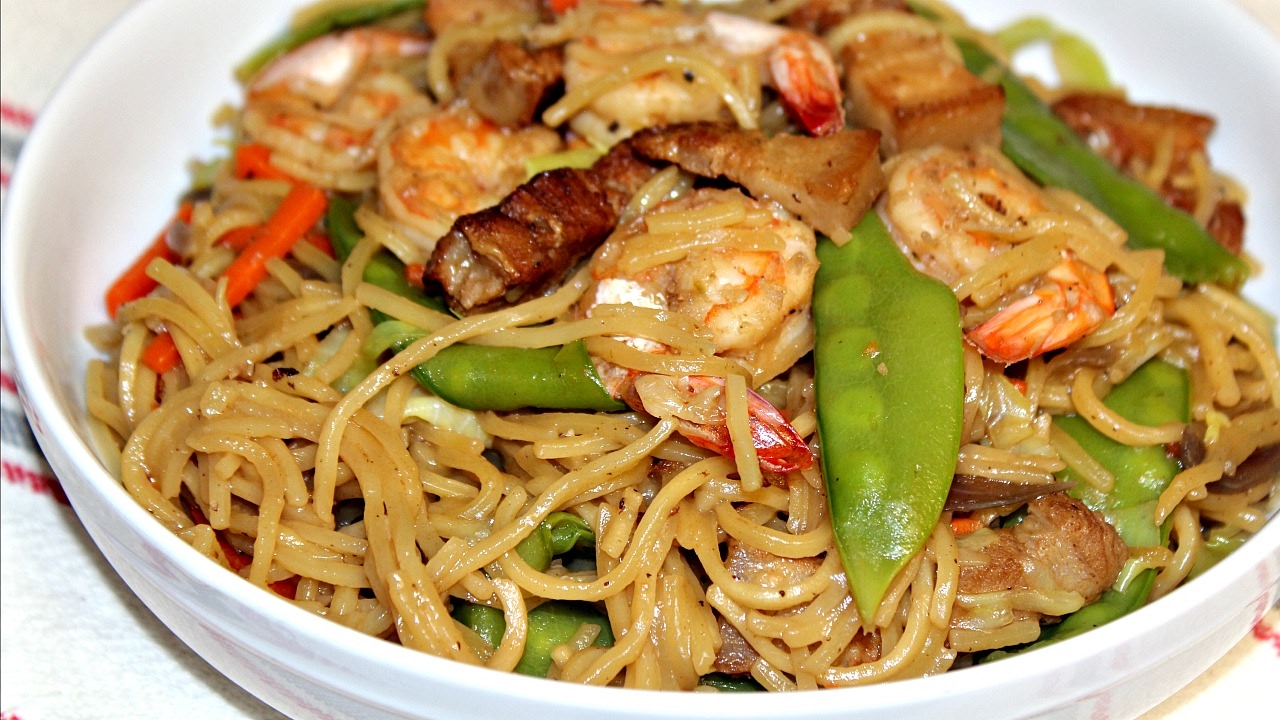 PANCIT CANTON RECIPE | HOW TO COOK FILIPINO PANCIT CANTON