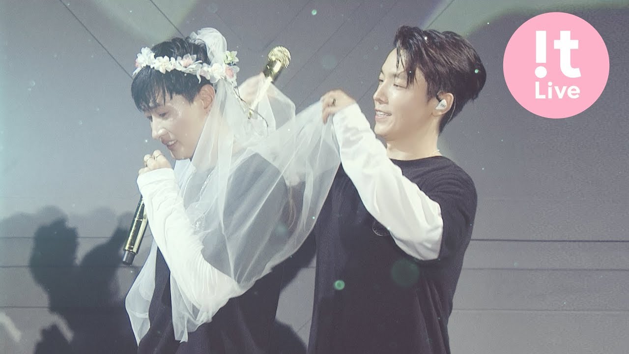 [최초 공개] SUPER JUNIOR-D&E 슈퍼주니어-D&E 공개 결혼식... '행복한 미소' 눈길
