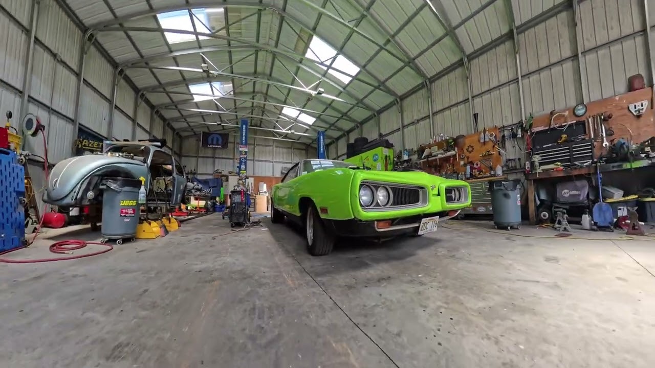 Dodge Coronet Burnout Creates INSANE Smoke!