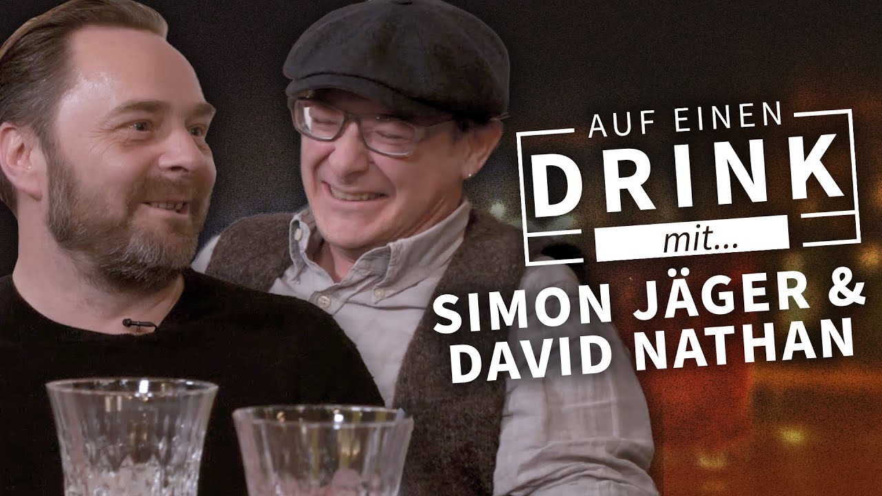 Auf einen Drink mit Kino+ | Im Gespr&auml;ch mit Simon J&auml;ger (Jason Bourne) & David Nathan (Batman)