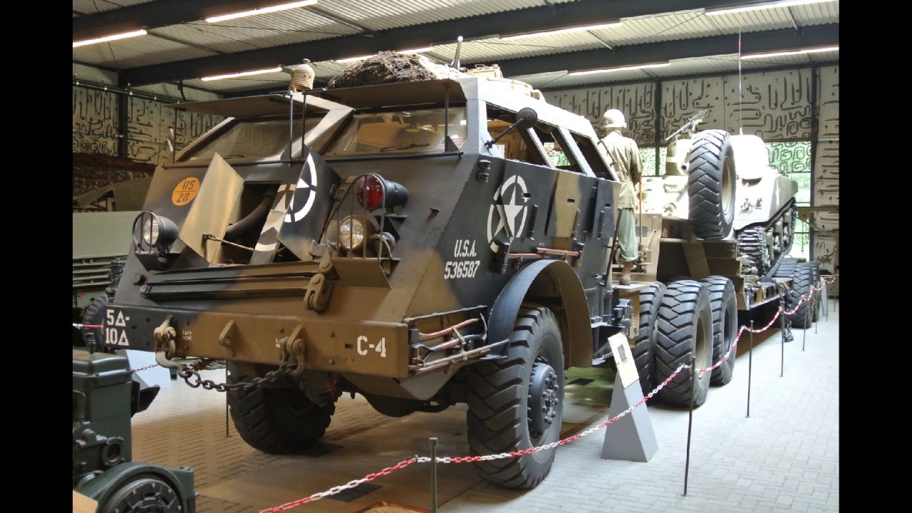 Pacific M25 with M26 trailer and Sherman Tank static display