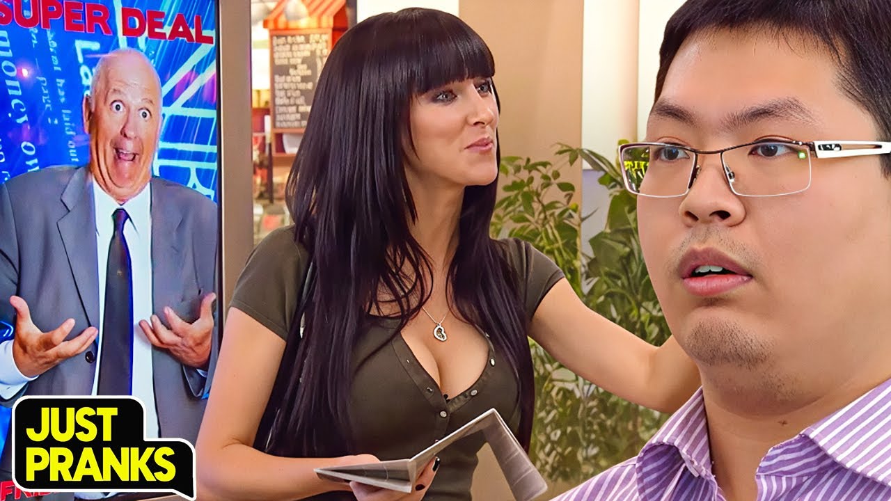 They Tried to Catch a Fox... but It Flew Away! 😳🦊😂 | Just Pranks