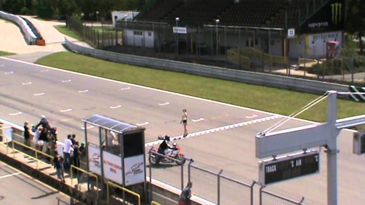 TRAXXAS XO-1 vs YAMAHA FZR1000, Masarykův okruh Brno 8.8.2012