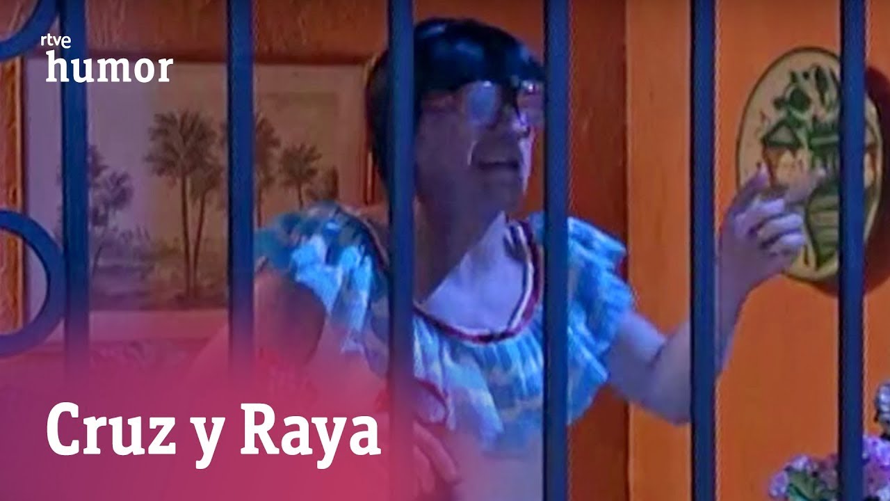 La accidentada serenata a Bernarda - Cruz y Raya | RTVE Humor
