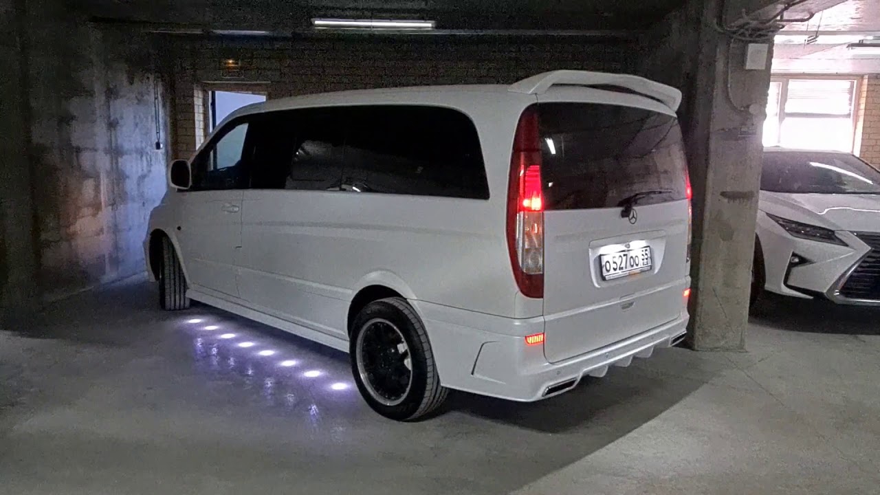 Vito W639 Brabus Style Side Skirts