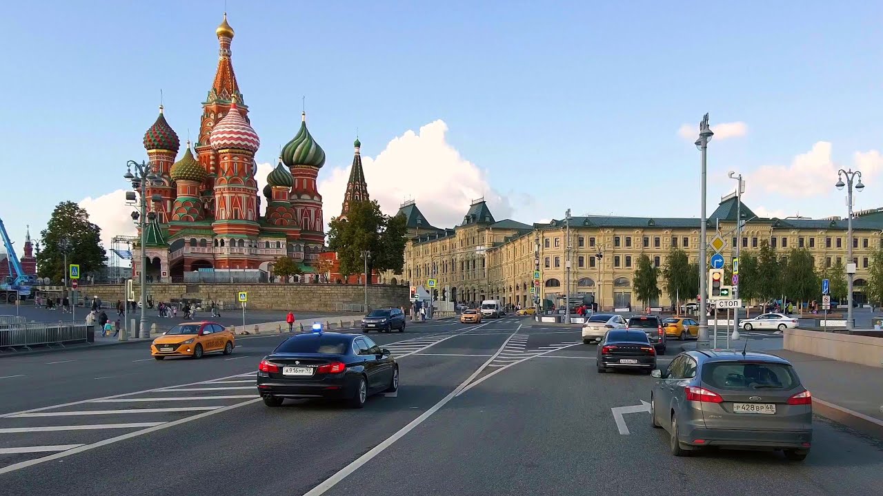 It was the fifth day of mobilization in Russia...  Car Walk in Moscow