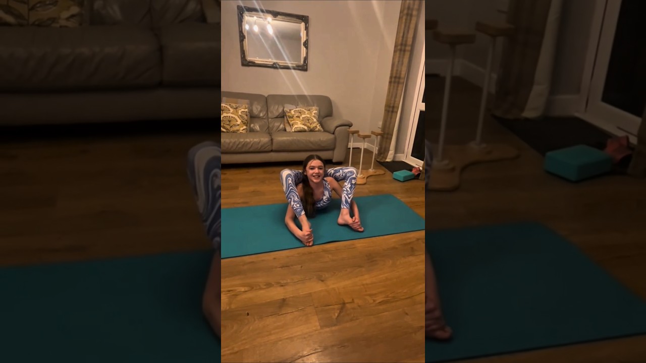 Extreme Contortion Triplefold | Super Contortionist Backbend #contortion #flexibility #triplefold