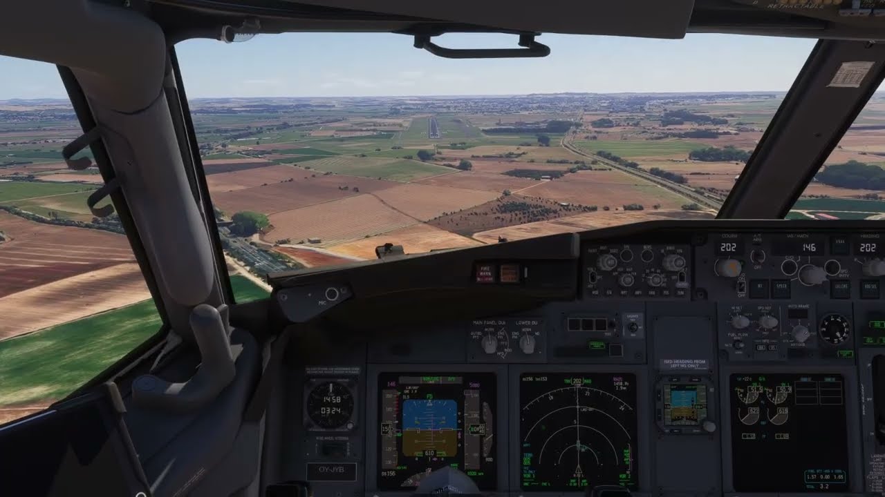 Jettime 737 OY-JYB Landing Jerez