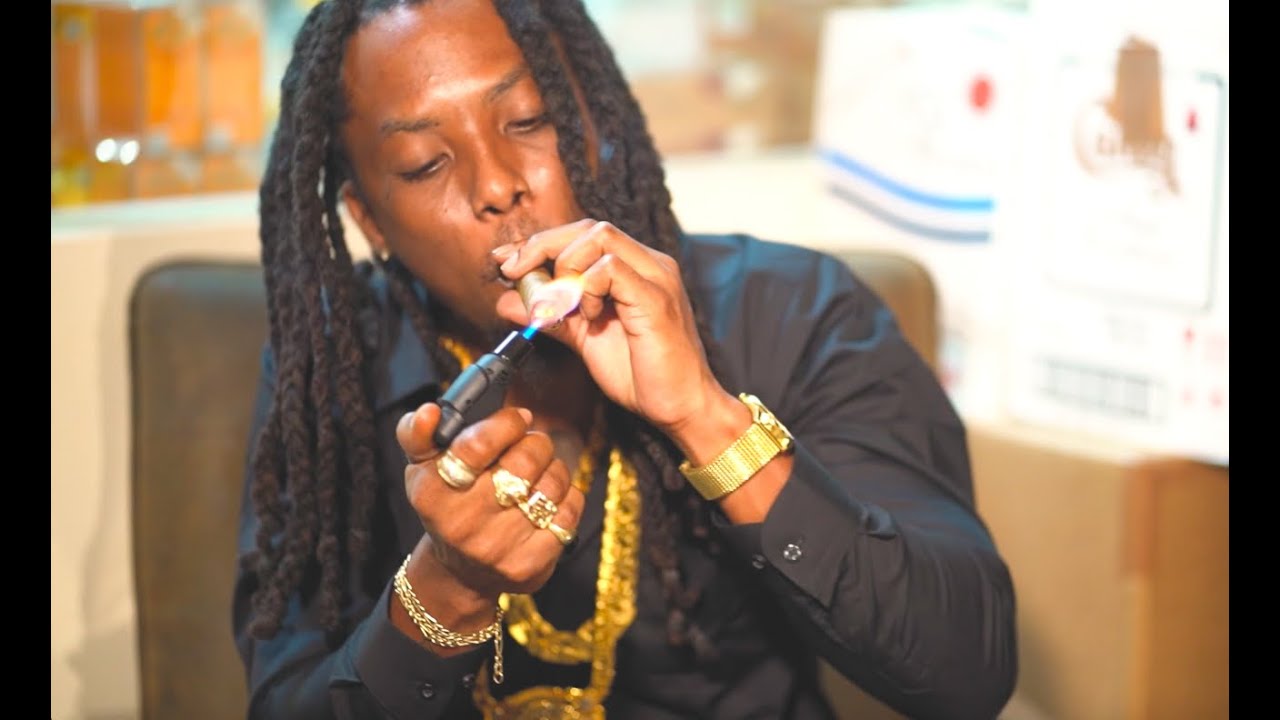 King Mallis - We Outside Official Video