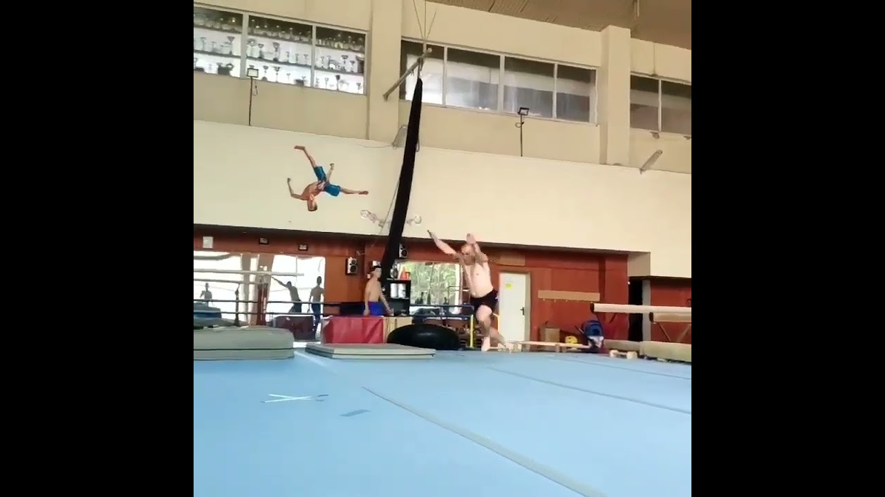 Insane Tricking And Tumbling Power-Martin Drumev