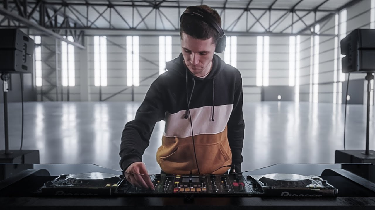 SOURCECODE: NickBee (Full DJ Set)