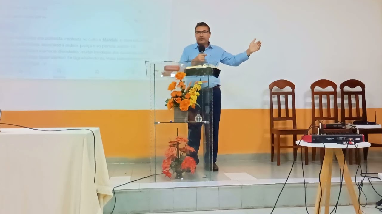 Exposição de Isaías 46: 1.