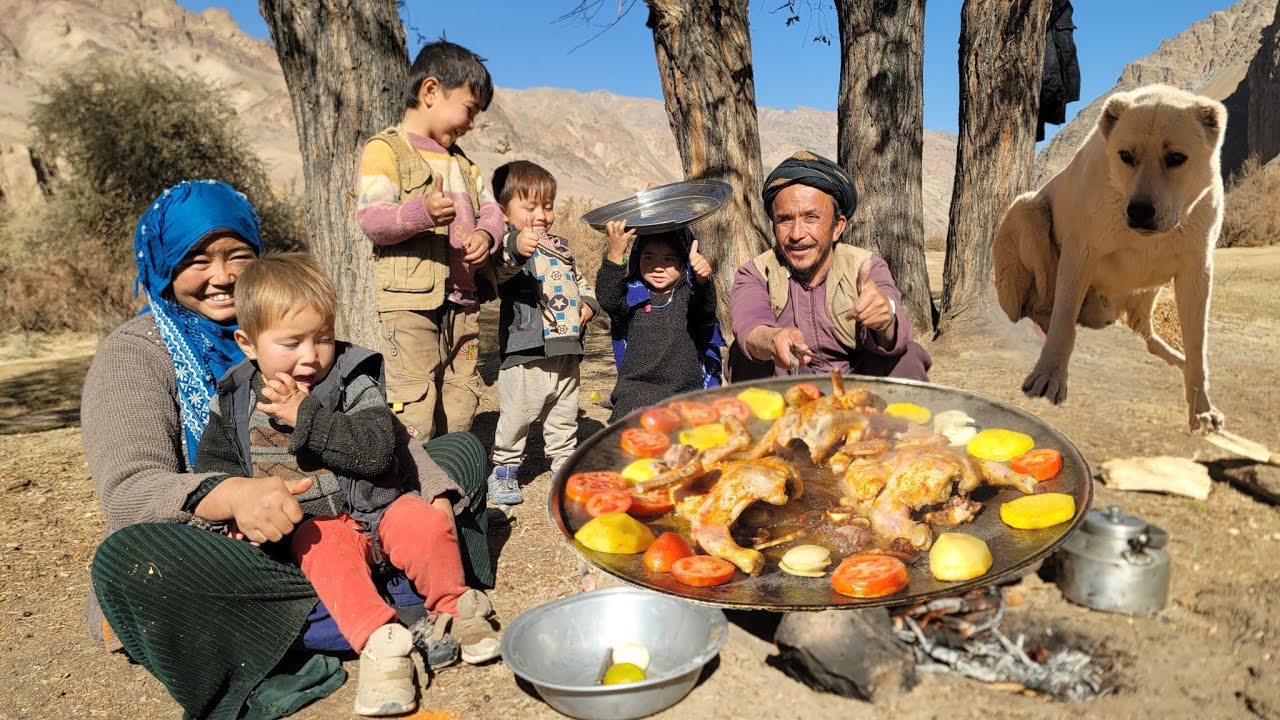 Afghan Shepherd Mother’s Mountain Survival Meal | Cooking Organic Village Chicken| Pure Village Life