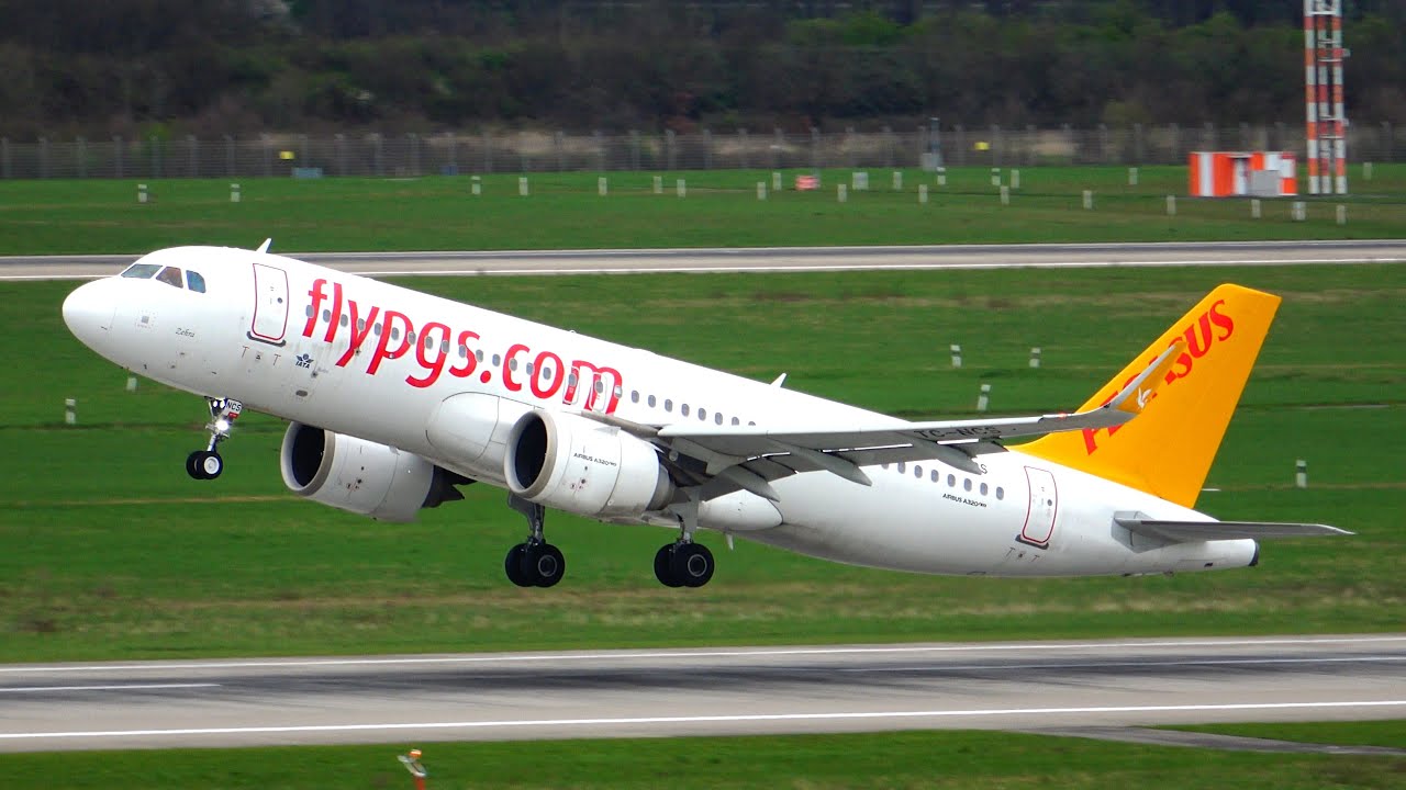[4K] Plane spotting Landings and Departures at D&uuml;sseldorf Airport [DUS]