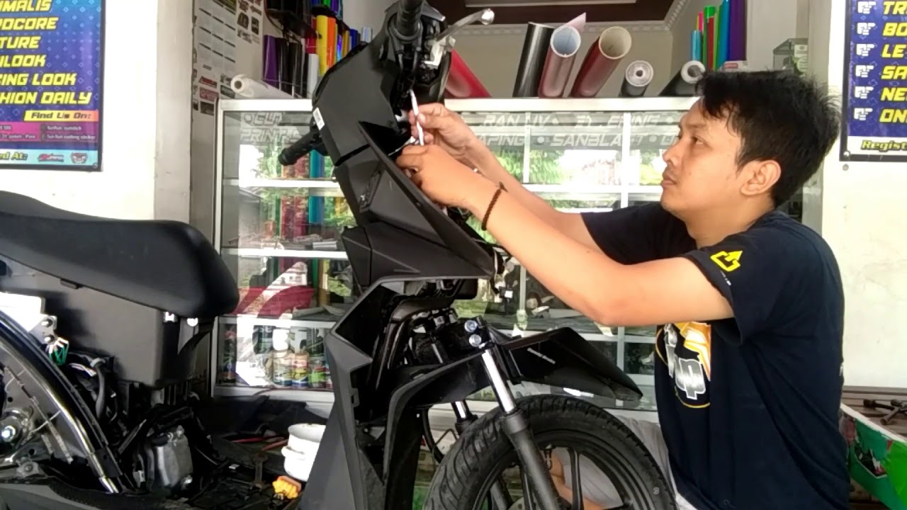 Cara melepas body New Beat 2020 akhir