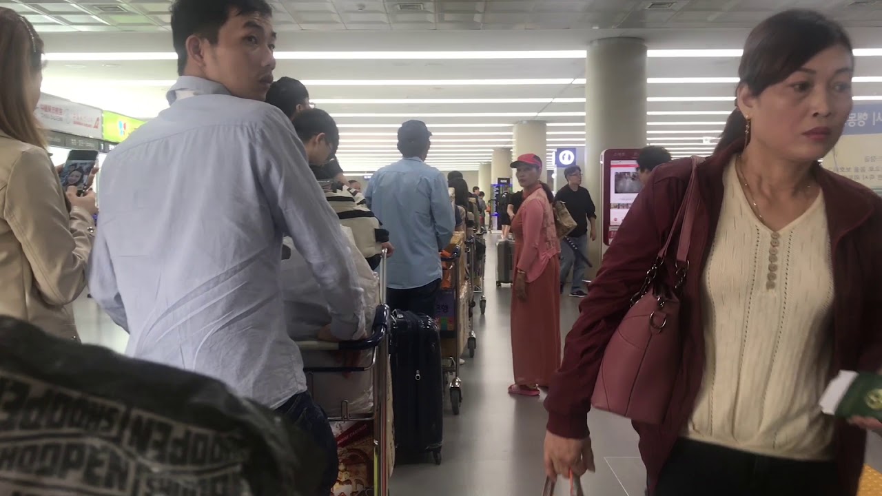 khám phá sân bay busan ở hàn quốc/ tiển chị gái về viêt nam/ LÊ PHƯƠNG HÀN QUỐC