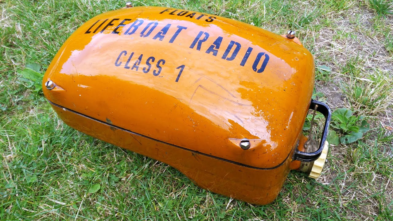 Old - Vintage - LifeBoat Radio Przenośna Radiostacja Łodzi Ratunkowej RS101