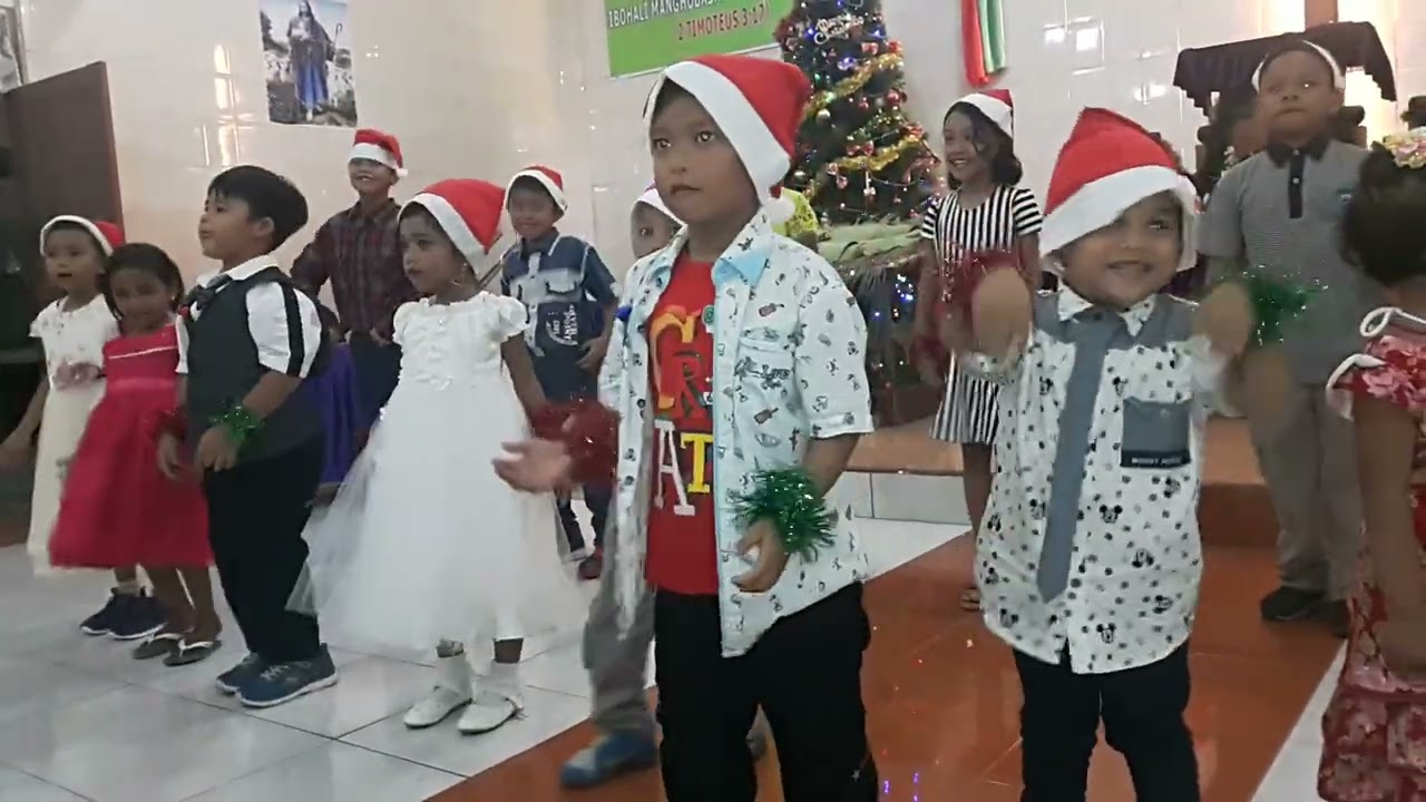 Persembahan pujian ASM Kecil di Natal SM 2018