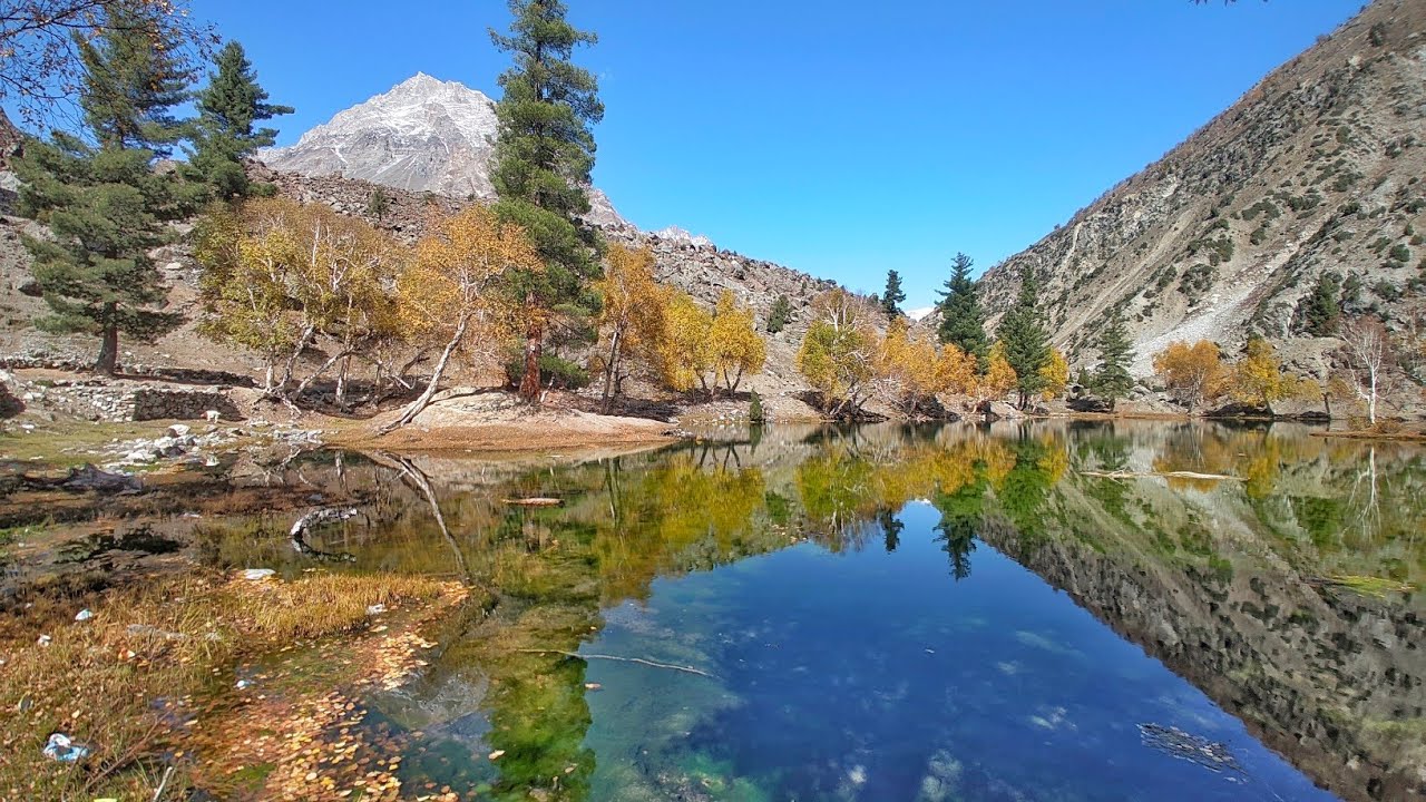 Naltar Lake #northernareasofpakistan #gilgitbaltistan #naltarvalley#autumn