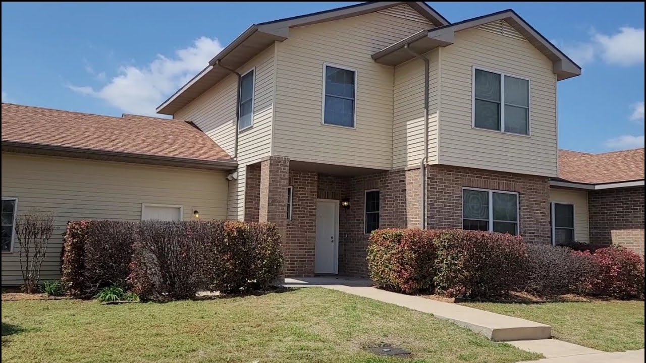 Tour of our house @ Fort Sill! Patriot Estates 3bd 2 1/2baths