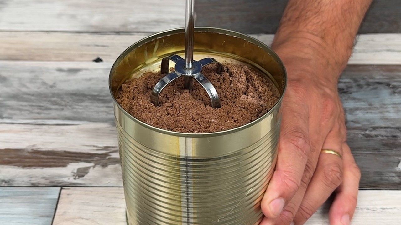 Смешайте шоколад со сгущенным молоком, и вы будете удивлены результатом.