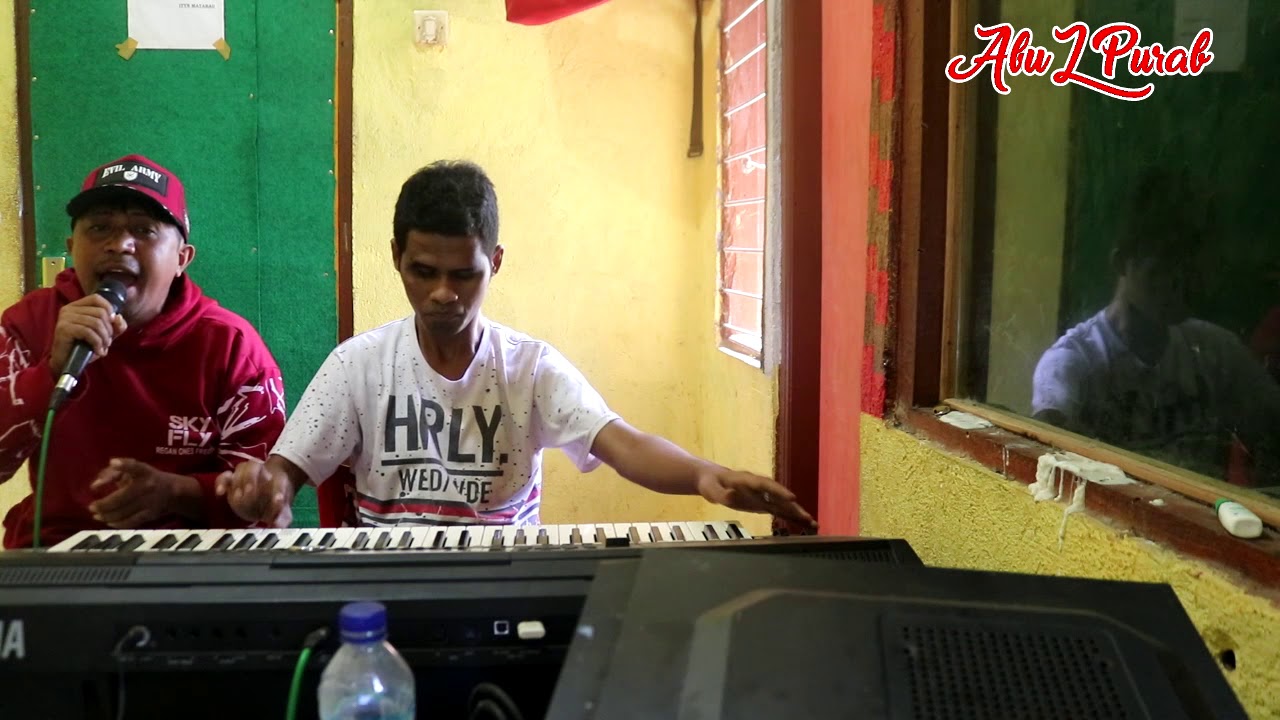 MARTIN KURMAN LIVE. AKU RELA WALAU HIDUP SUSAH . IDA LAILA. COVER ABU L P