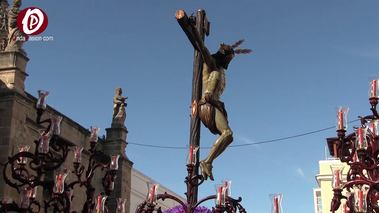 Salida del Cristo de la Misericordia, Iglesia Mayor Prioral, El Puerto 2019 - OndaPasion.com