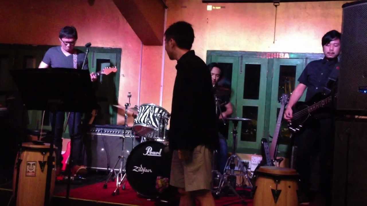 Smoke On The Water (BluJaz Cafe)