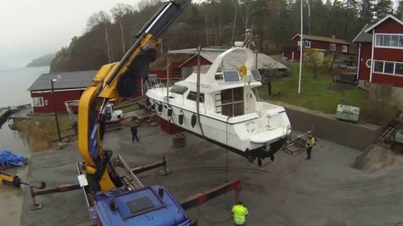 KS Kran lyfter Sunquest 43