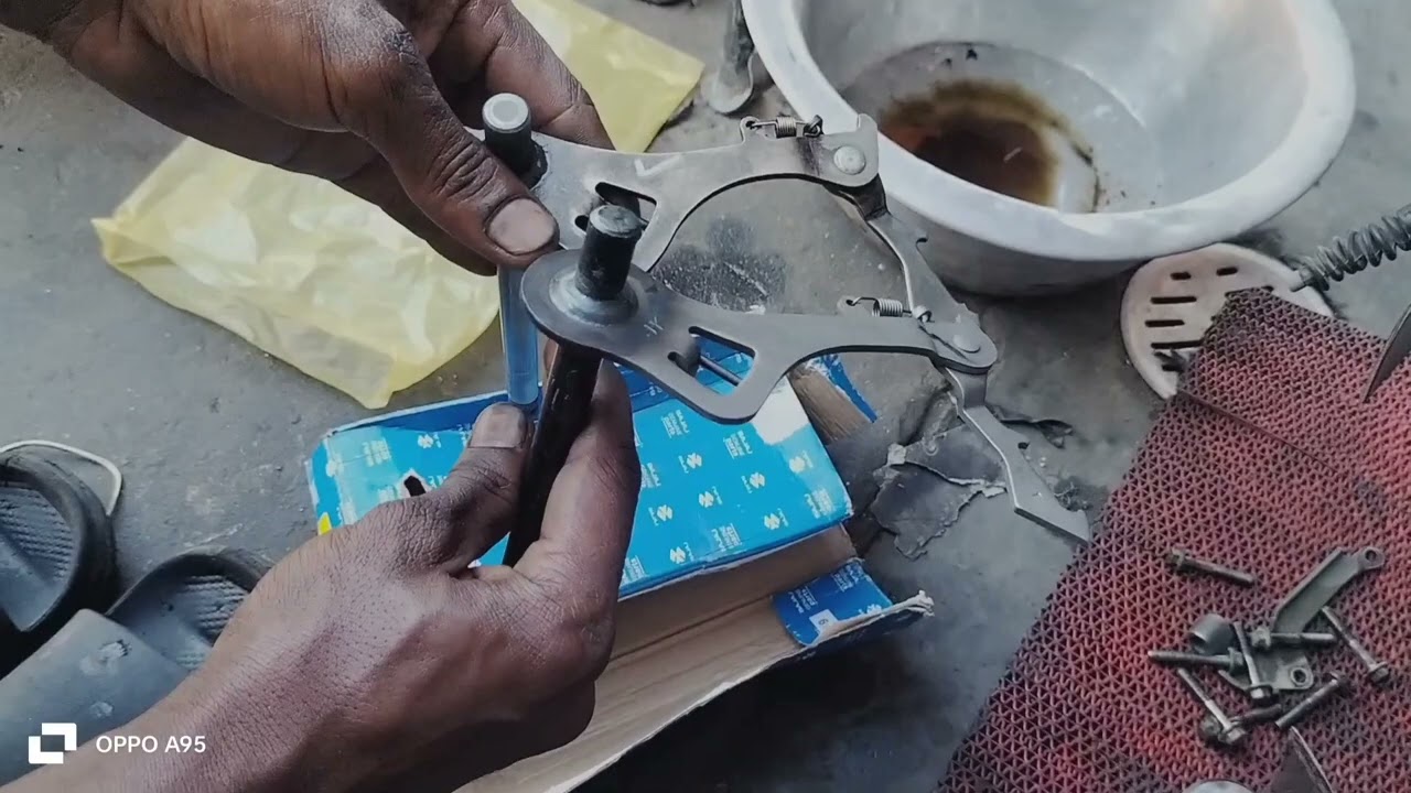 Discover 100 gear lever shaft problem.