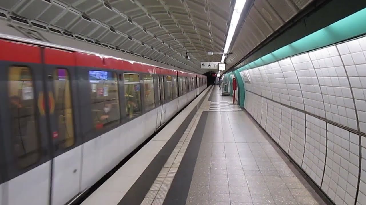 U-Bahnhof Messehallen, Hamburg (1)