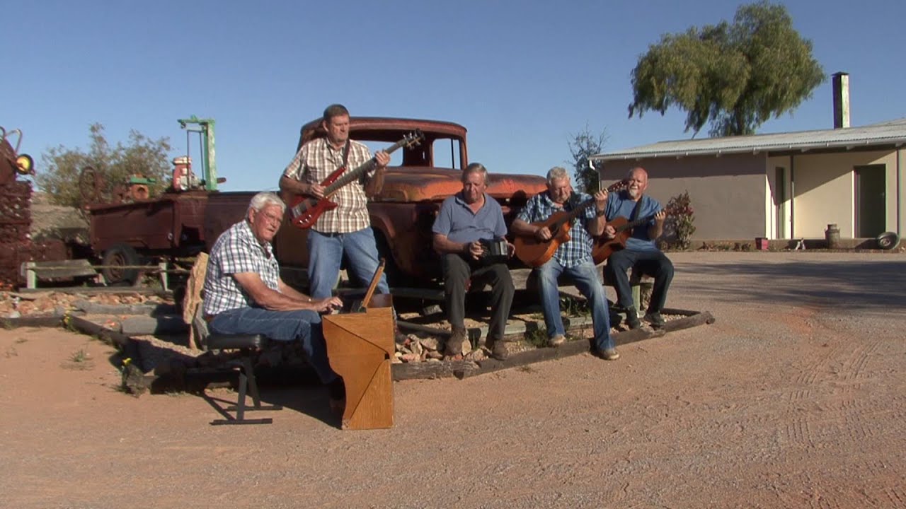 PAUL SE OPSKUD - WILLIE MYNHARDT EN DIE BOEREMUSIEK OP WIELE ORKES
