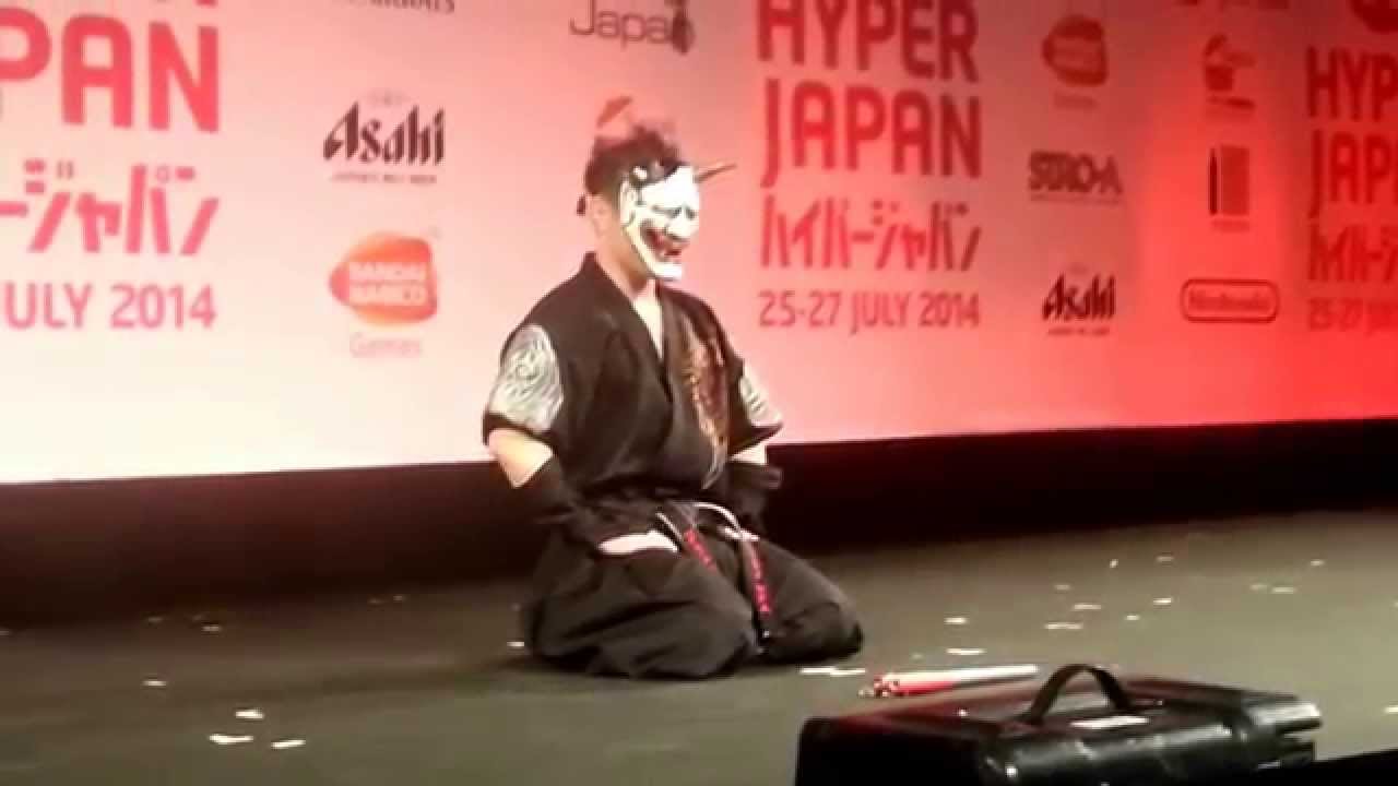 Hiroki the Masked Ninja with sickle nunchaku live @ Hyper Japan 2014