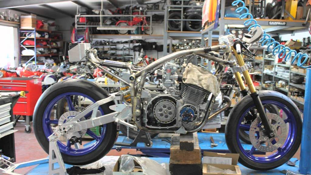 Suzuki XR69