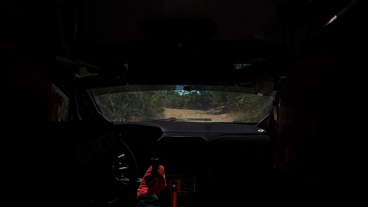 ES4 15eme Rally du Boeny- Mika&Fafah sur Peugeot 208T16 R5