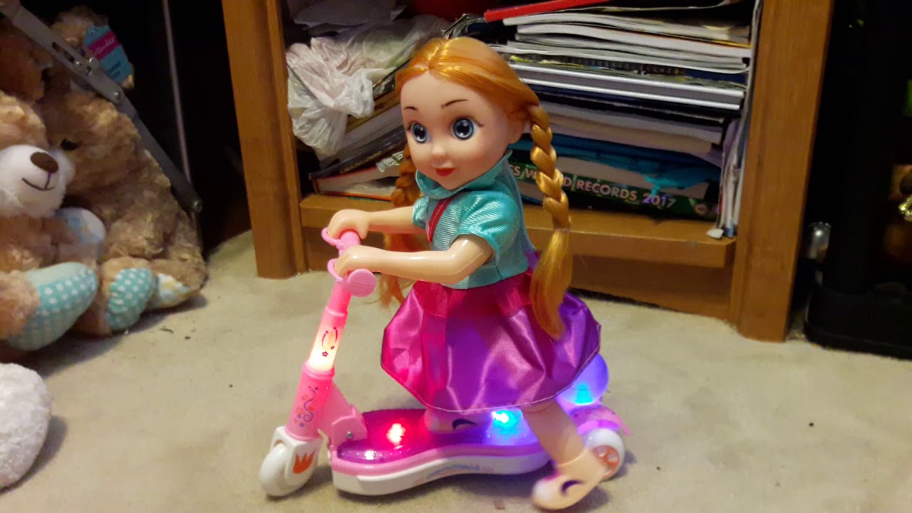 Knock off Frozen Sport scooter anna version