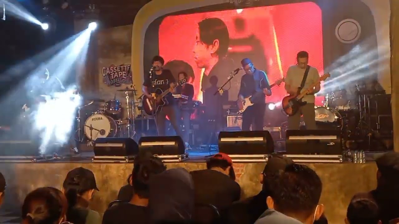 Band Indie Jogja Th 2000 an #Sophie #bandindie #bandjogja #livemusic