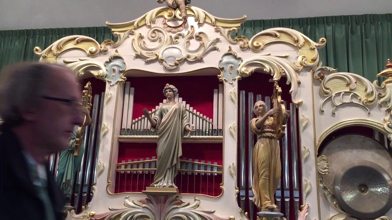 38er Ruth & Sohn Konzertorgel plays 
