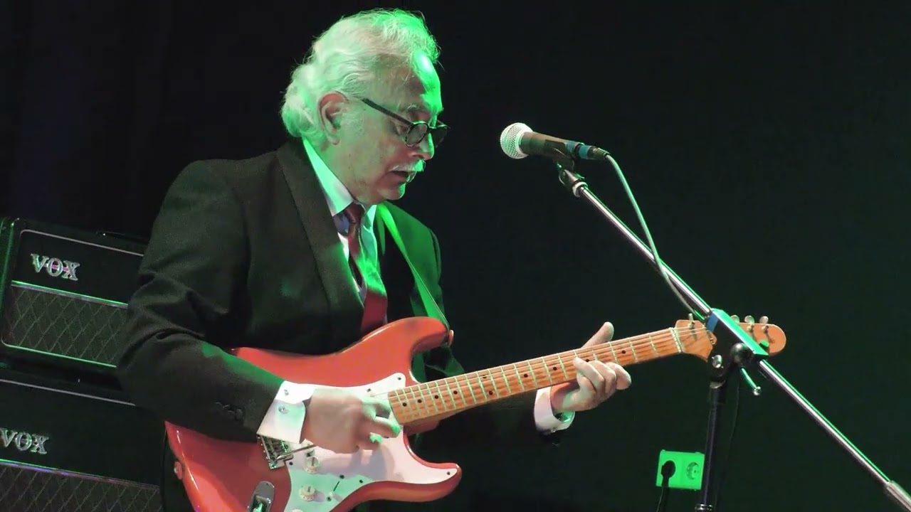 The Red Strats - Tribute To Cliff & The Shadows - 