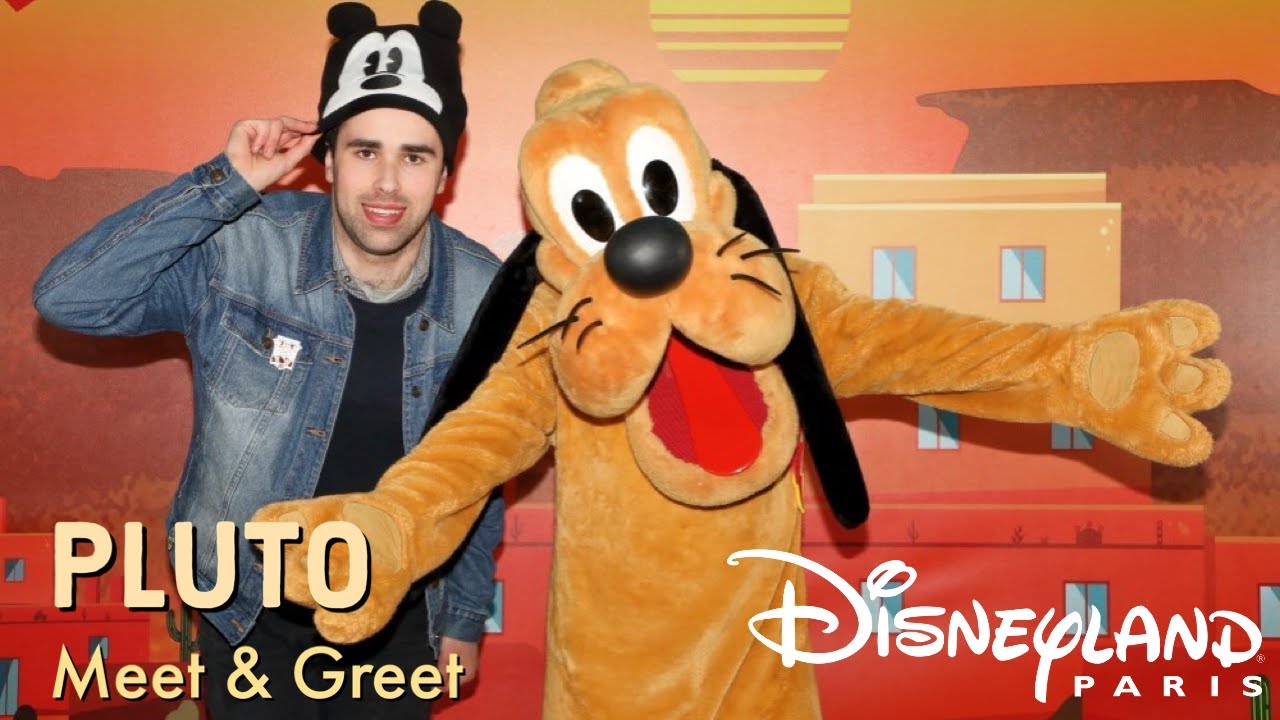 Disneyland Paris: Meet & Greet Pluto (March 2023)