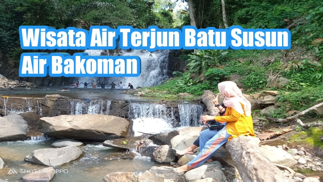 Wisata air terjun batu susun air bakoman