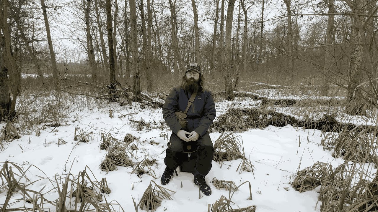 Cup a tea in the winter woods, Fjellraven Singi Stubben, Helicon tex Essential Kit Bag.