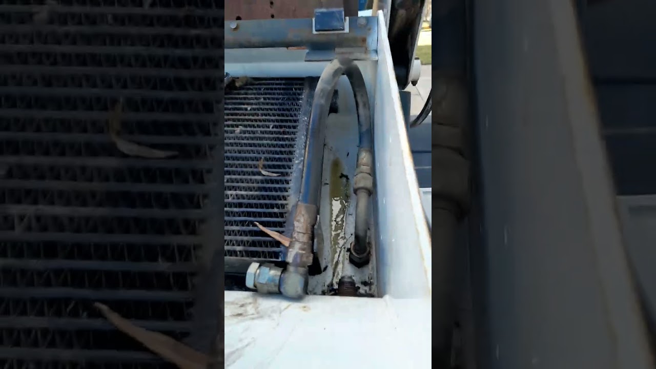 bobcat 873 f series engine oil cooler leak repair. (top oring)